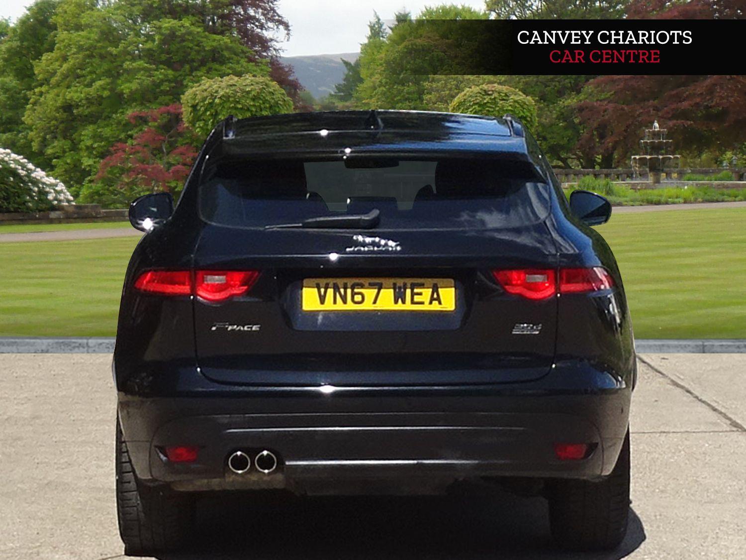 Jaguar F Pace