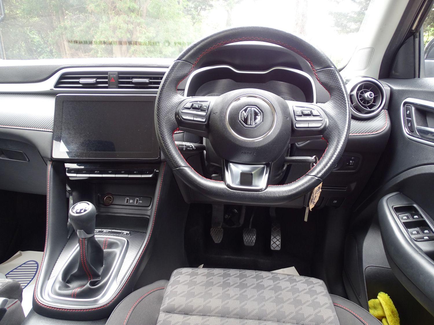 MG ZS