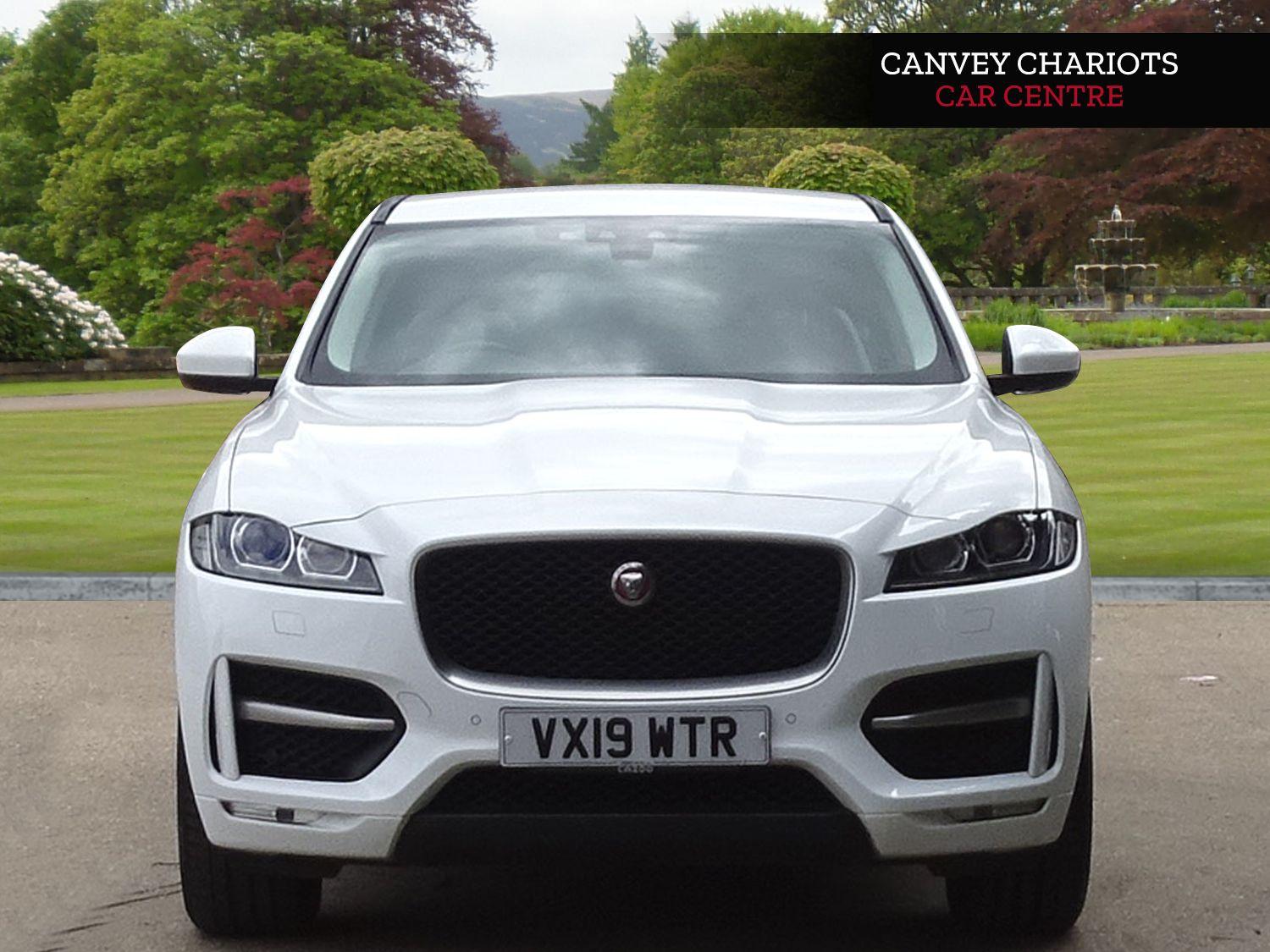 Jaguar F Pace