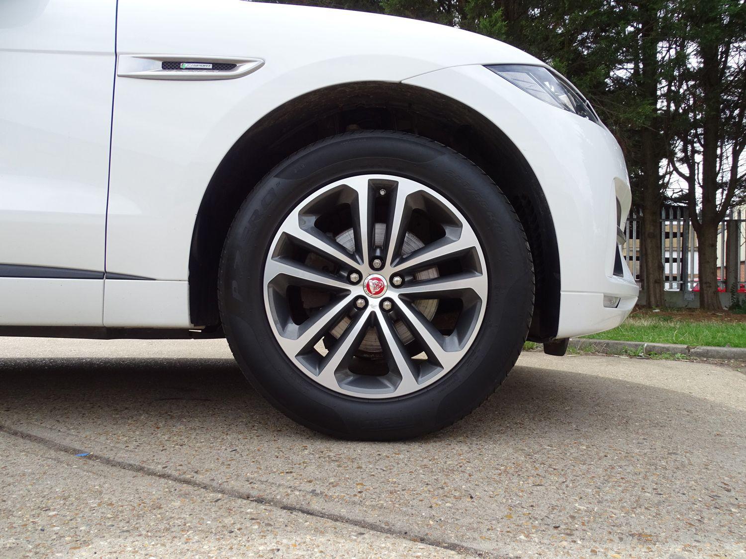 Jaguar F Pace
