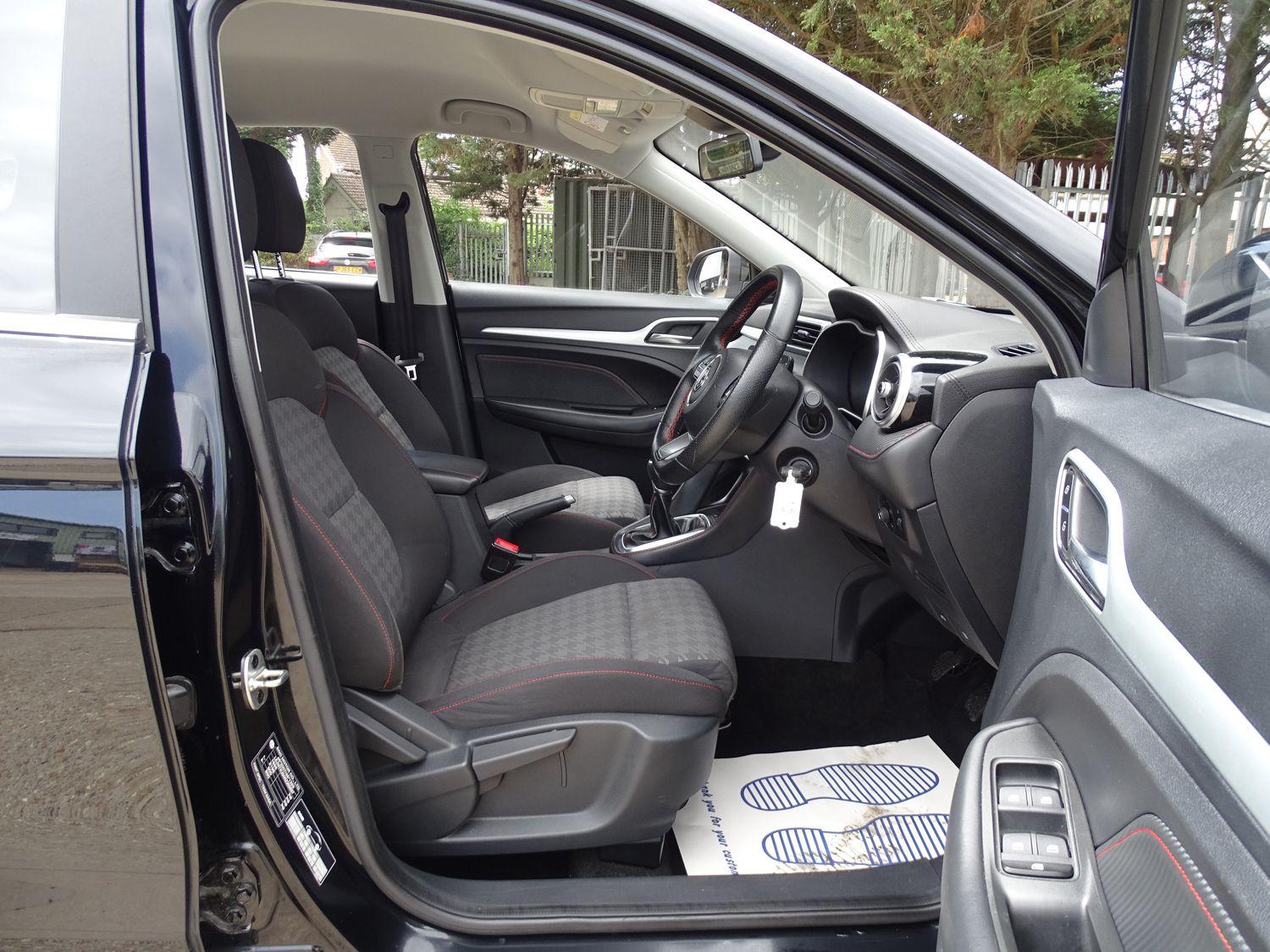 MG ZS