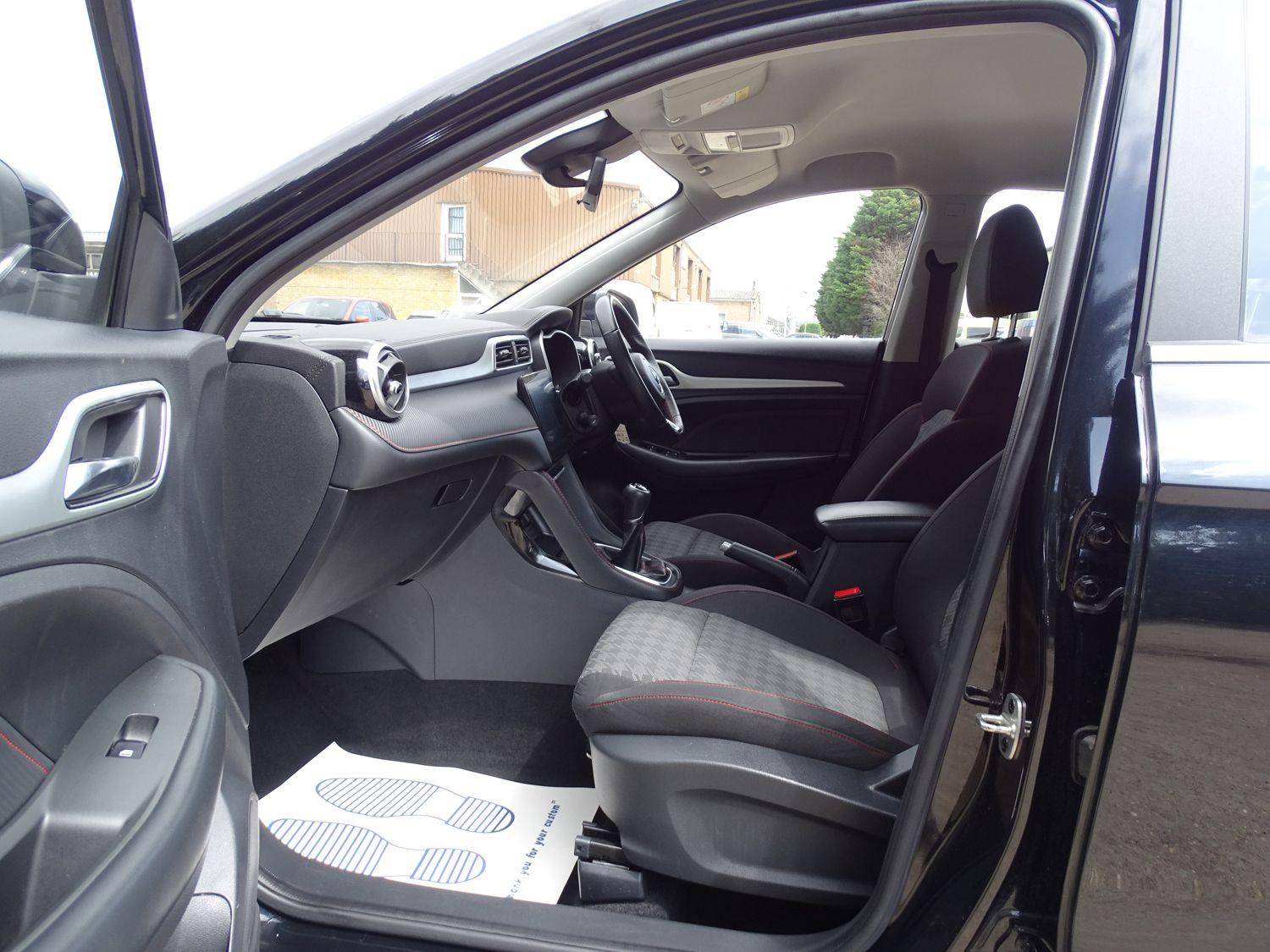 MG ZS