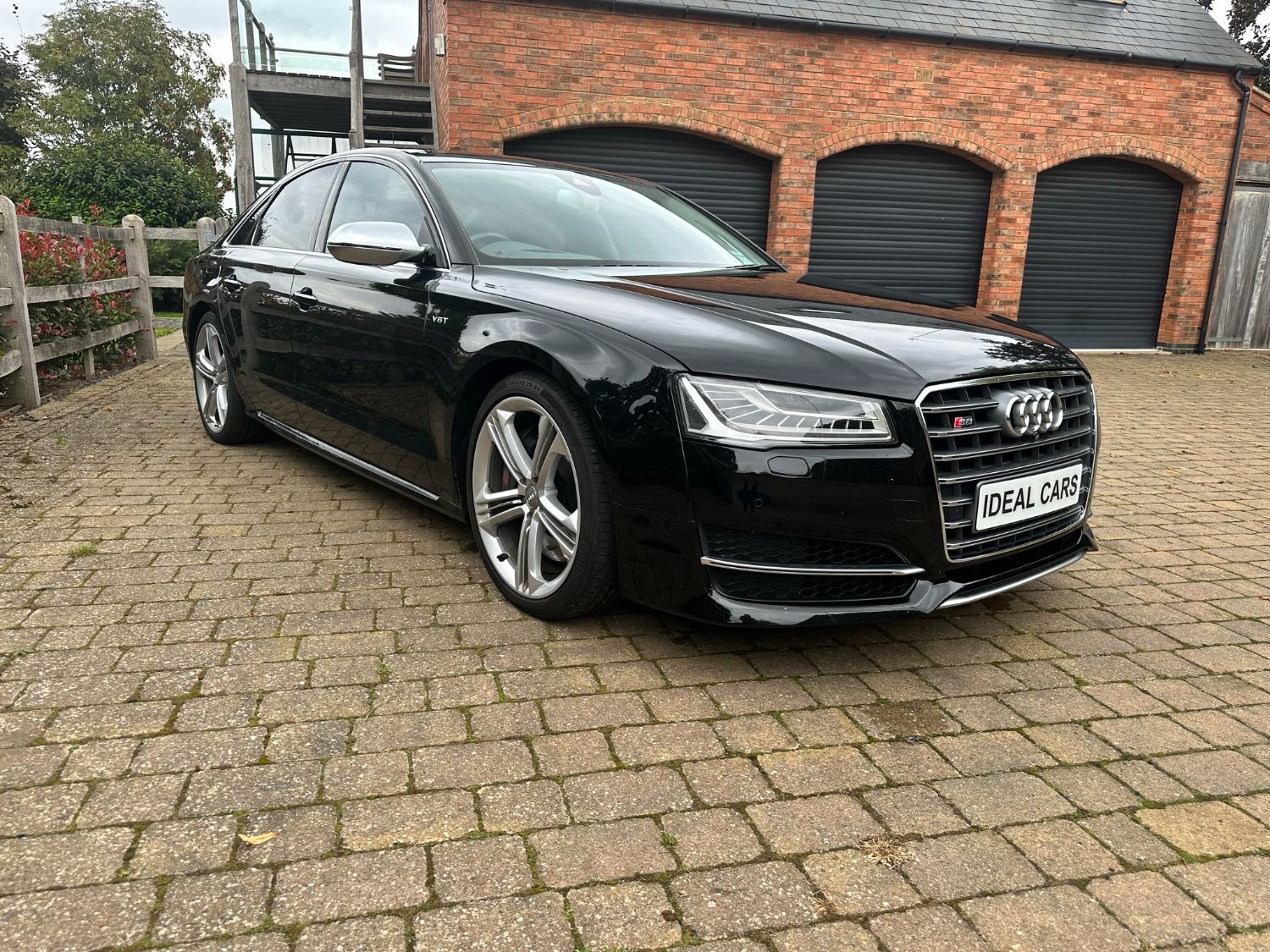 Audi S8