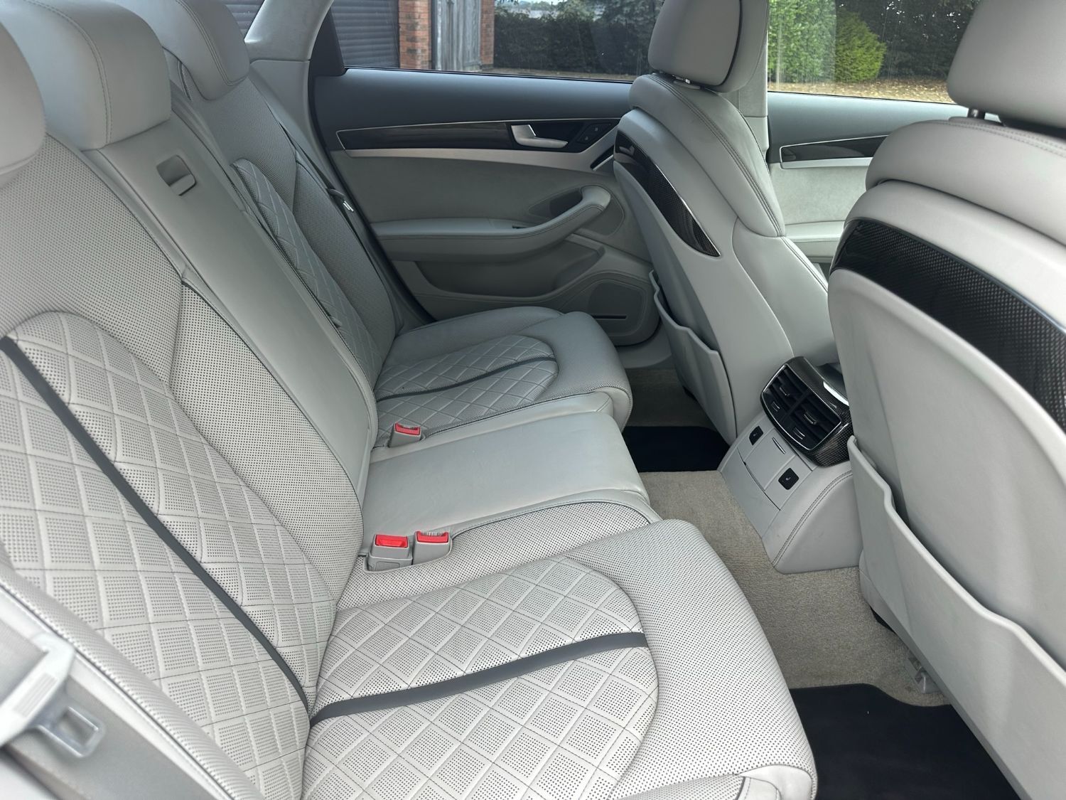 Audi S8