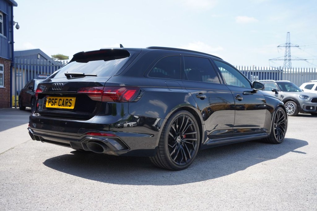 Audi RS4 Avant
