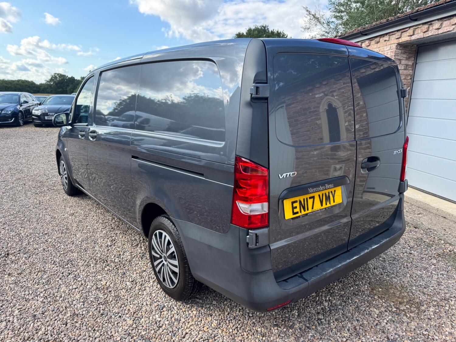 Mercedes Benz Vito