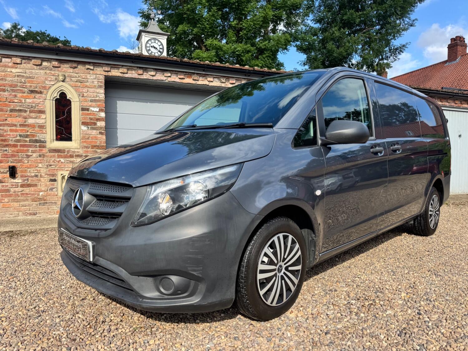 Mercedes Benz Vito
