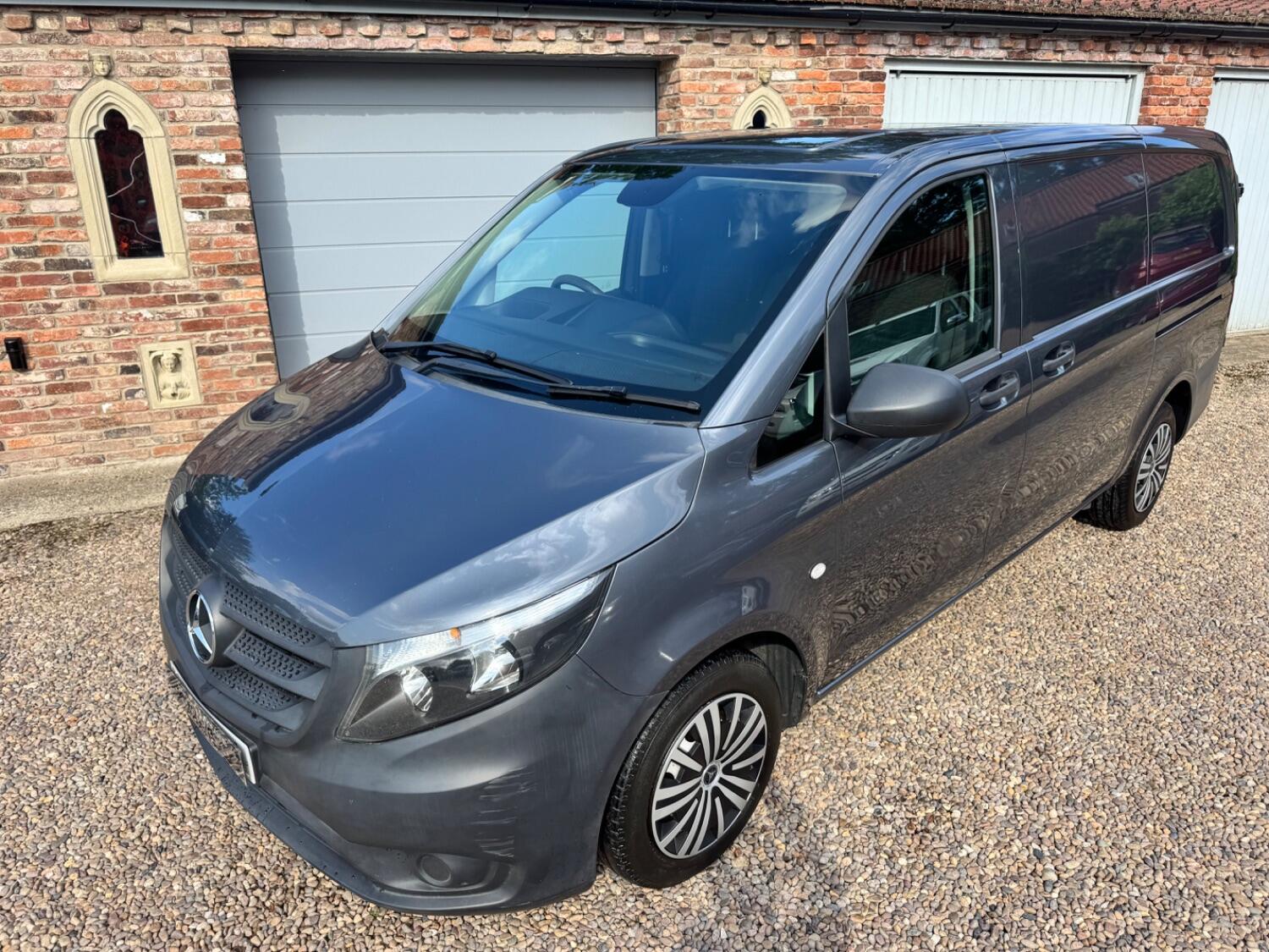 Mercedes Benz Vito