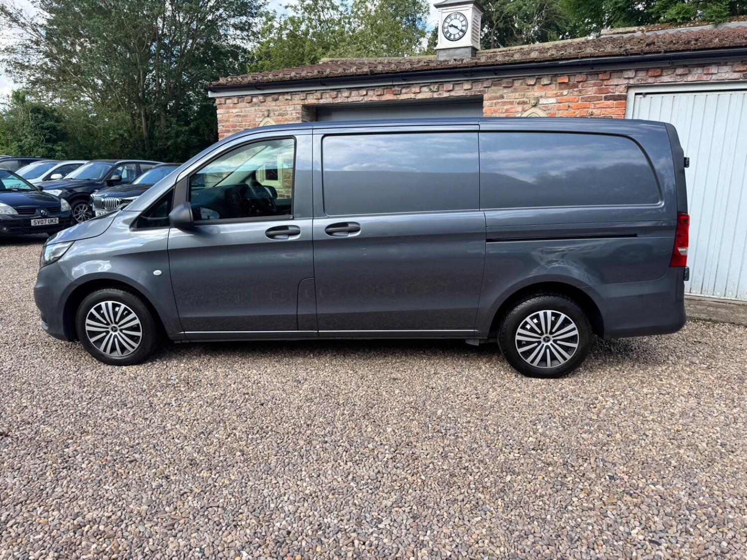 Mercedes Benz Vito