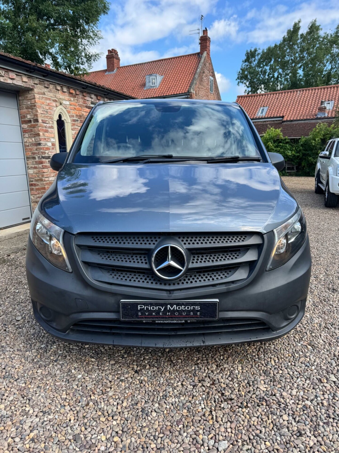 Mercedes Benz Vito