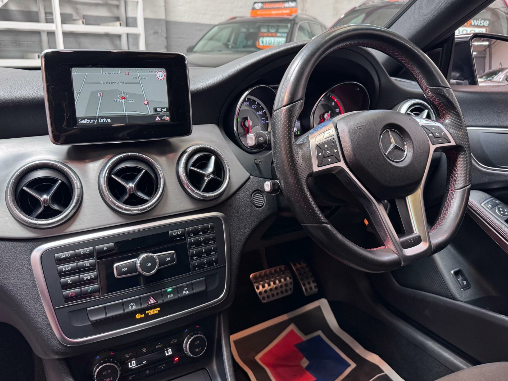 Mercedes Benz CLA