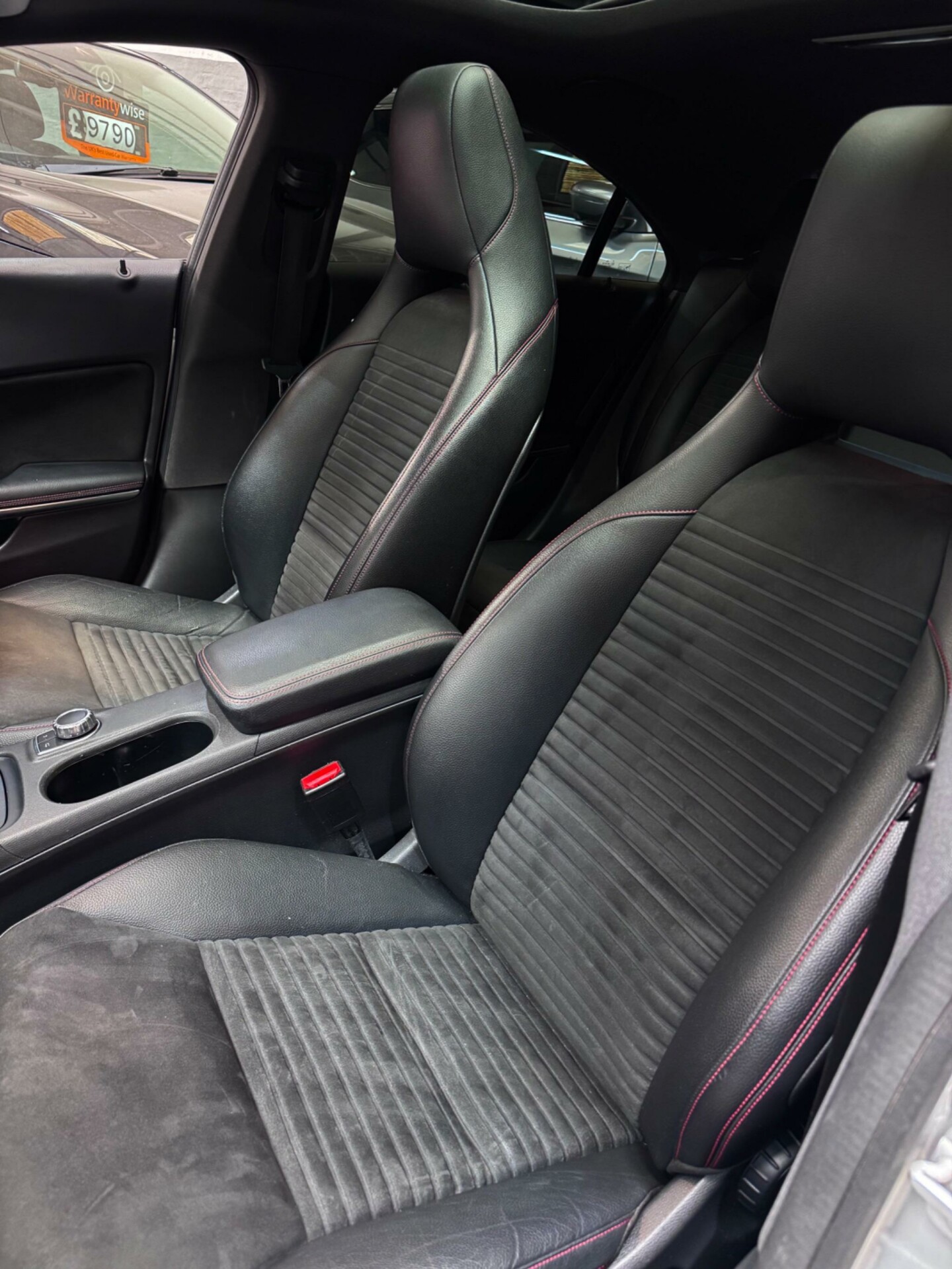 Mercedes Benz CLA