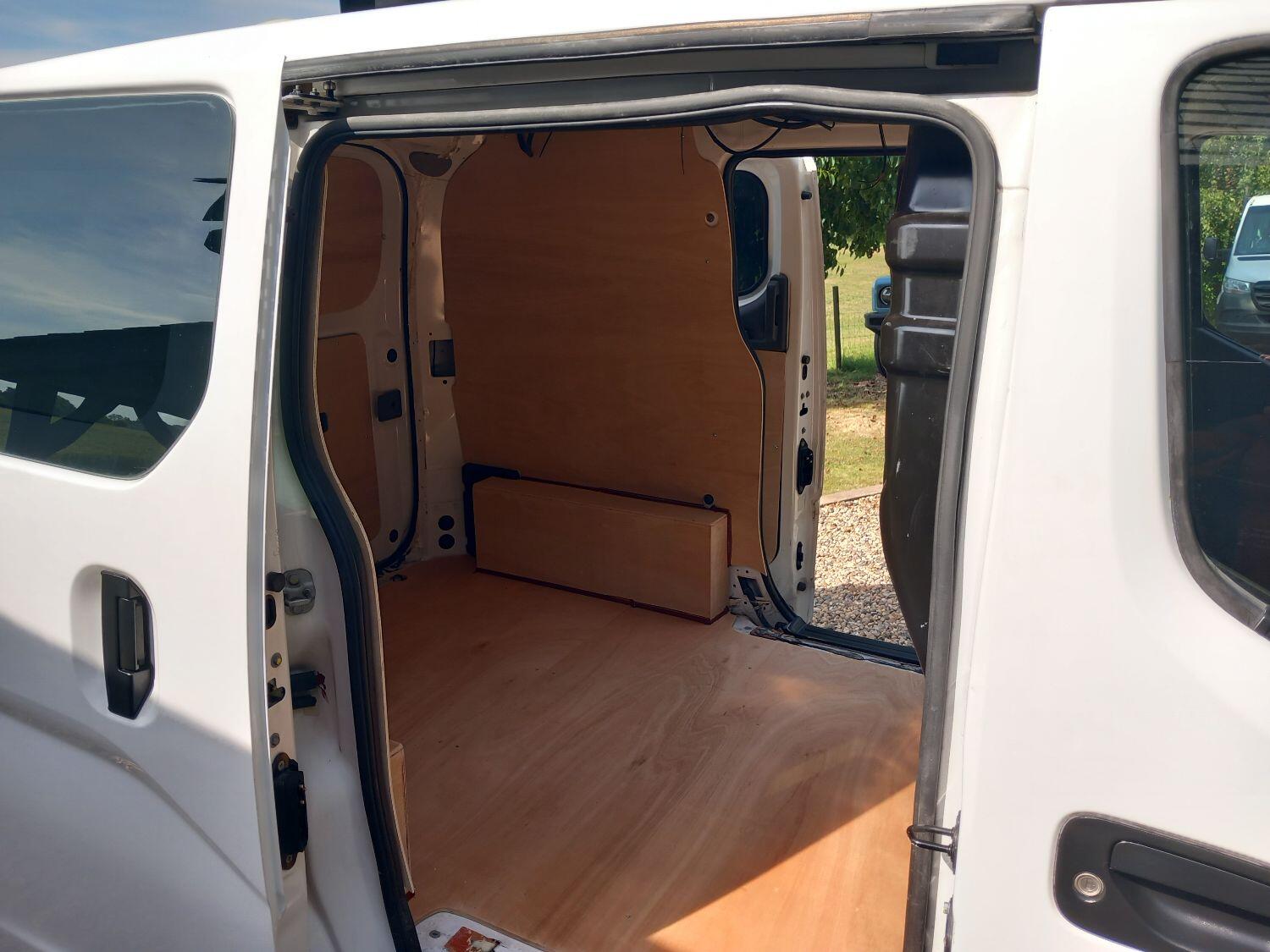 Nissan NV200