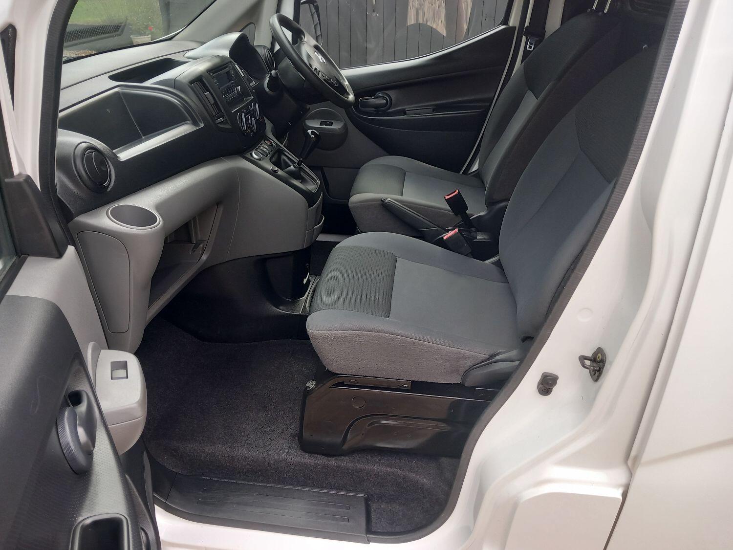 Nissan NV200