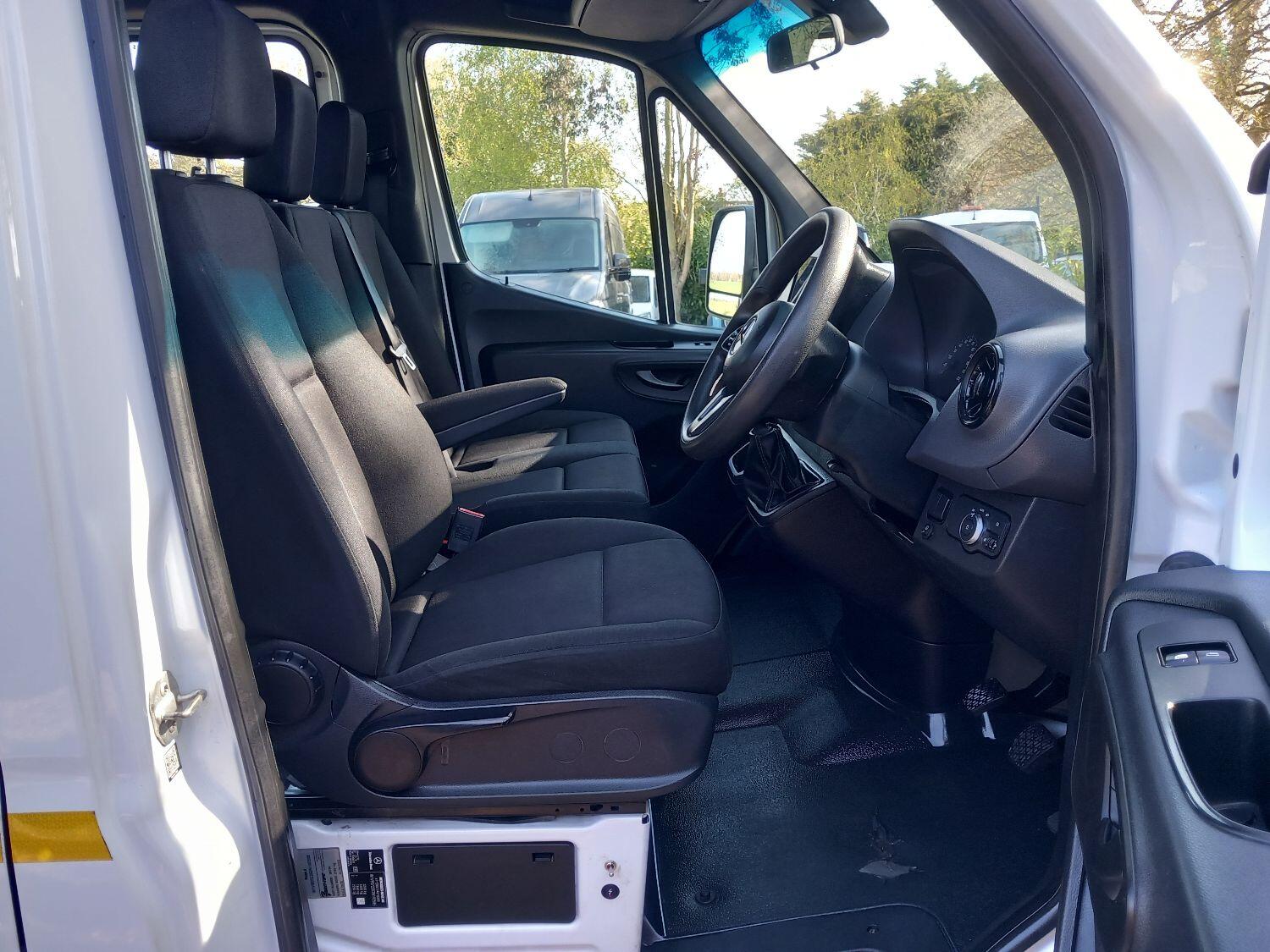 Mercedes Benz Sprinter
