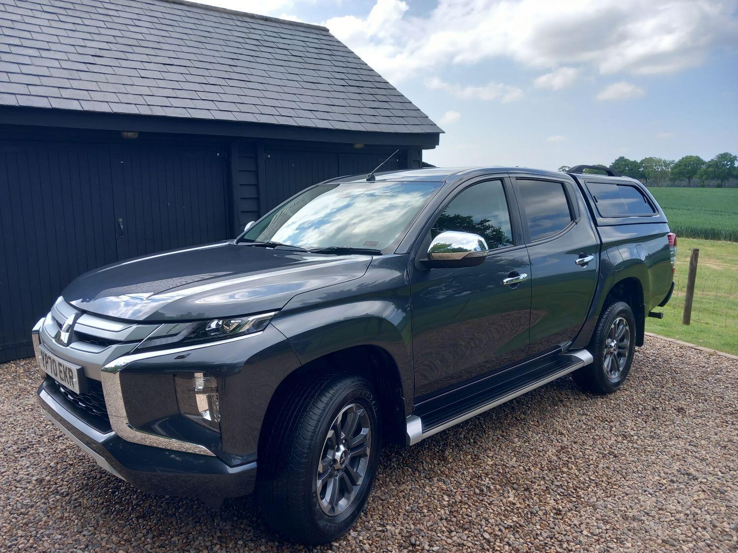 Mitsubishi L200