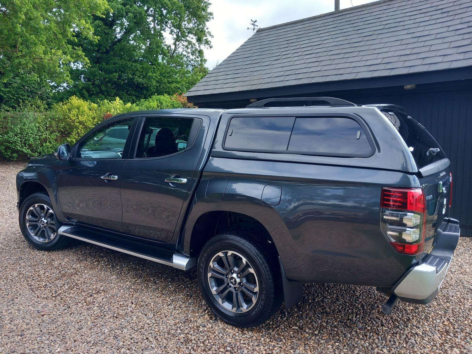 Mitsubishi L200