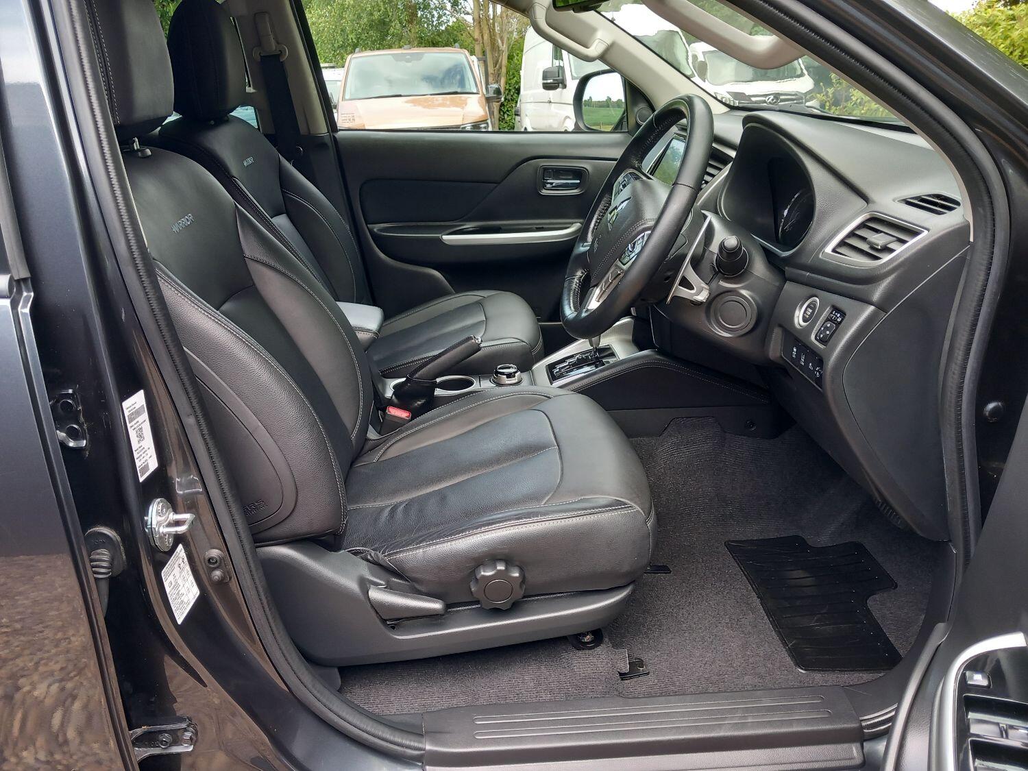 Mitsubishi L200