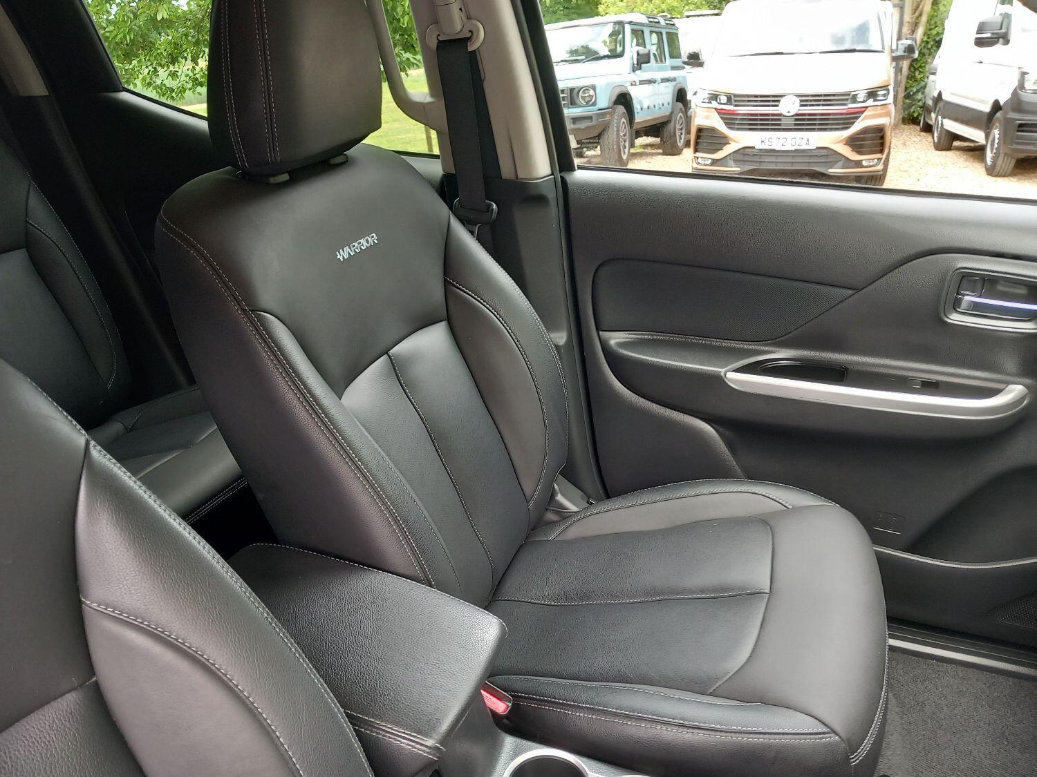 Mitsubishi L200