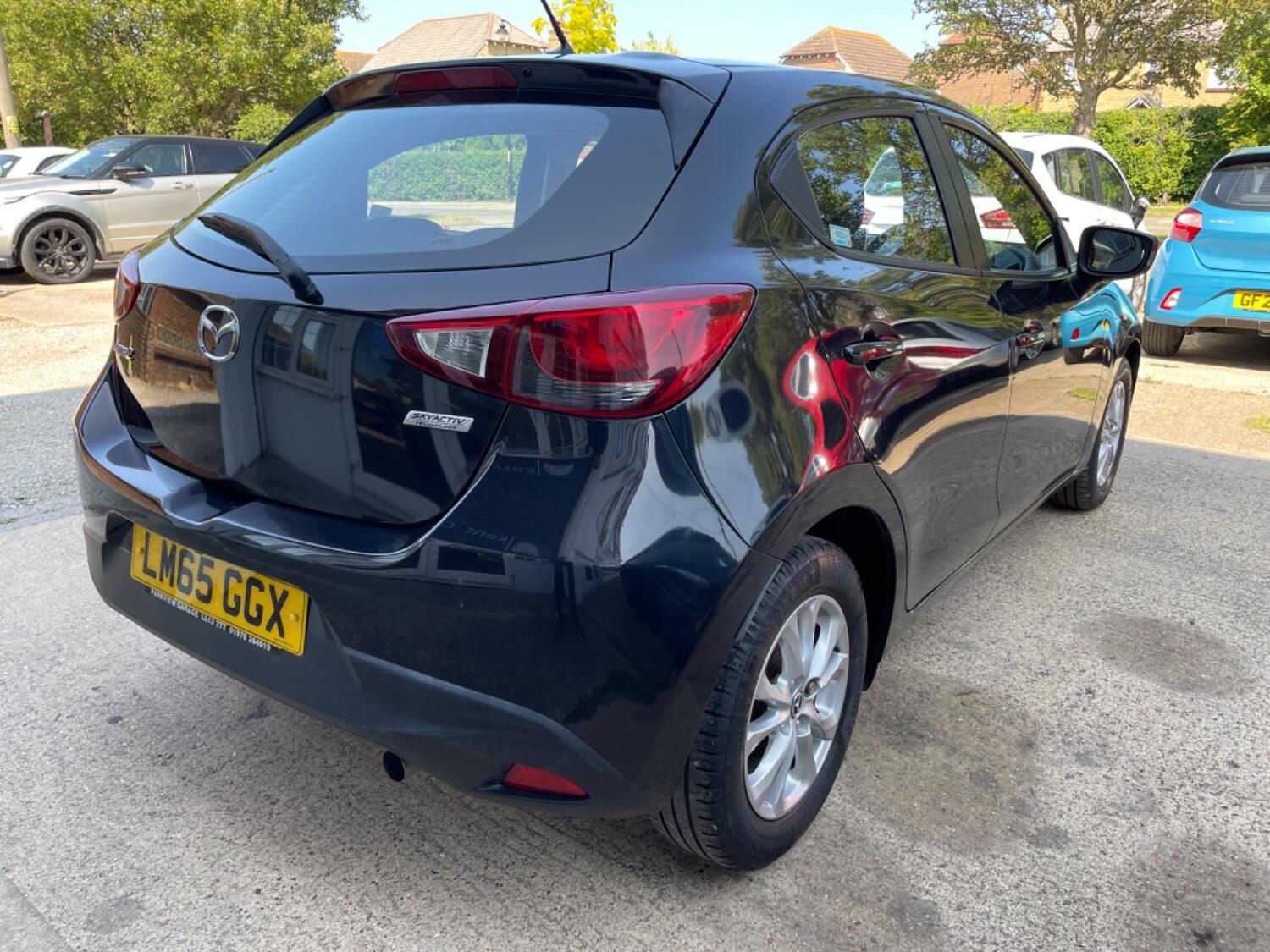Mazda 2