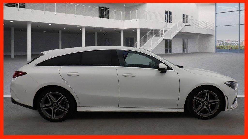Mercedes Benz CLA