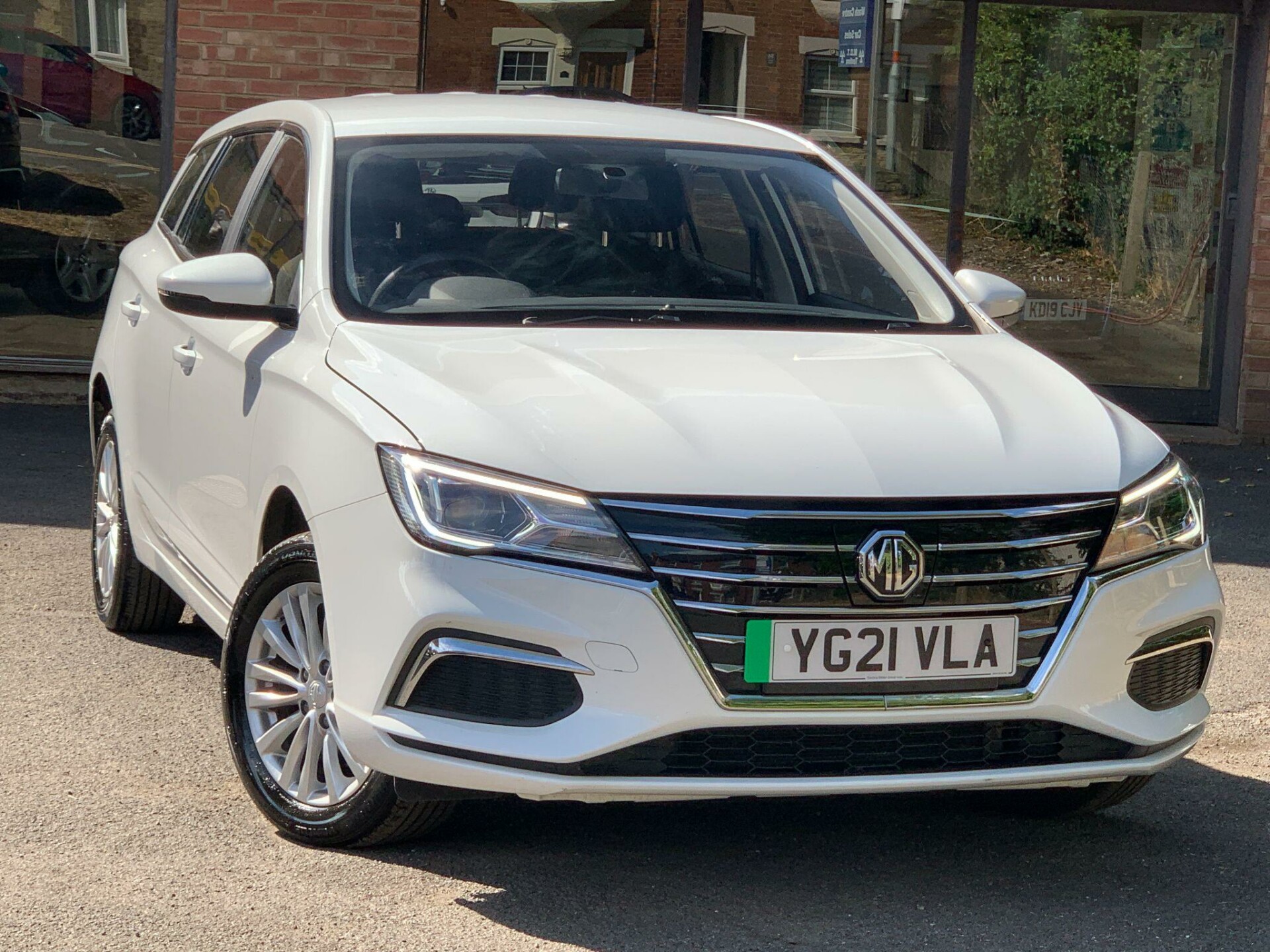 MG 5