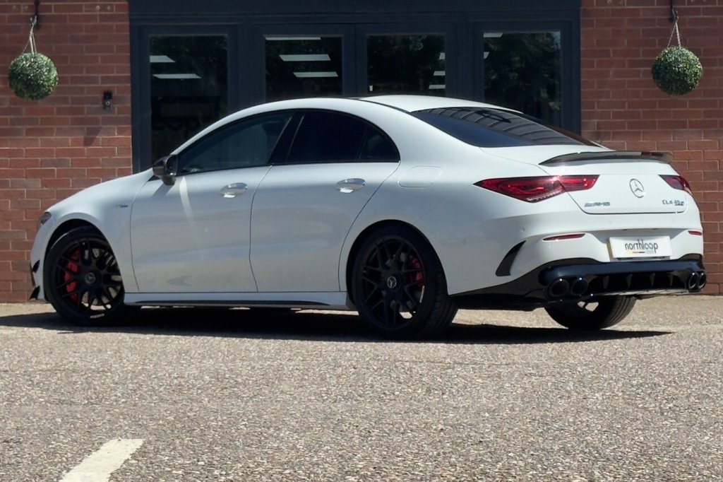 Mercedes Benz CLA