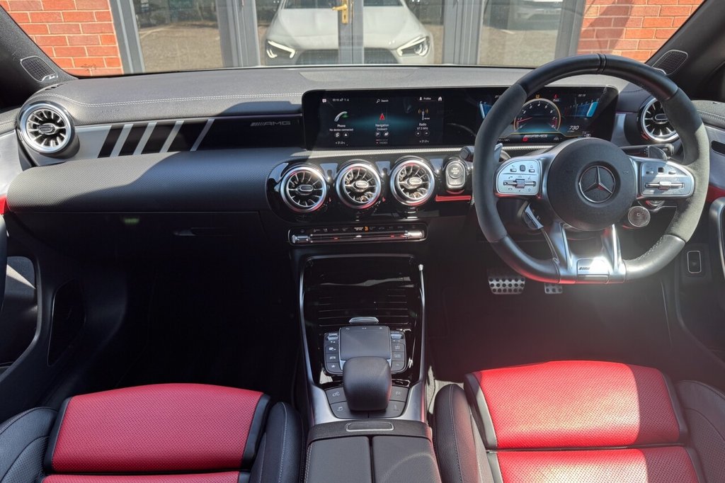 Mercedes Benz CLA