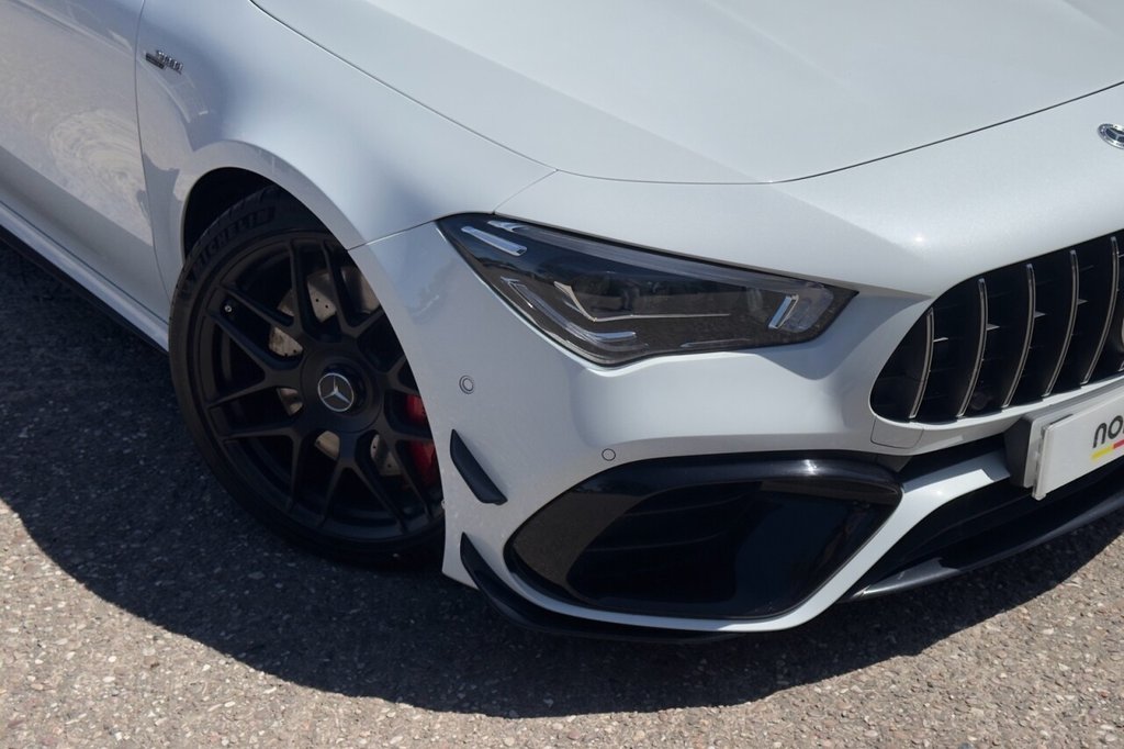 Mercedes Benz CLA