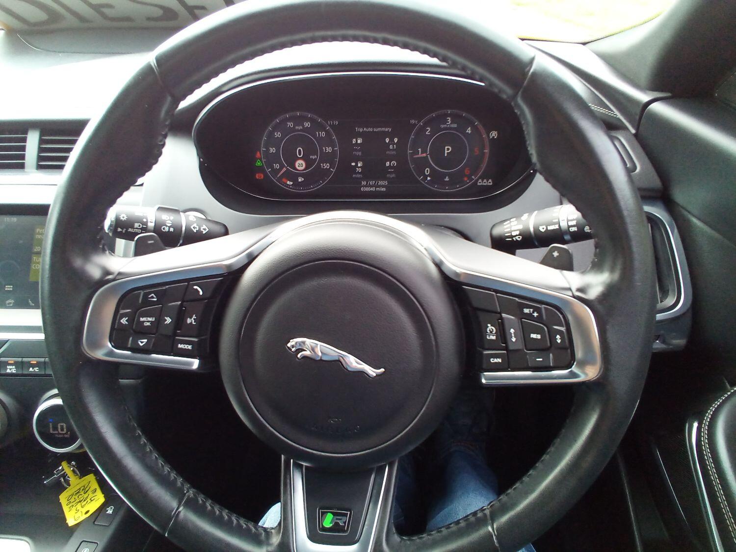 Jaguar E Pace