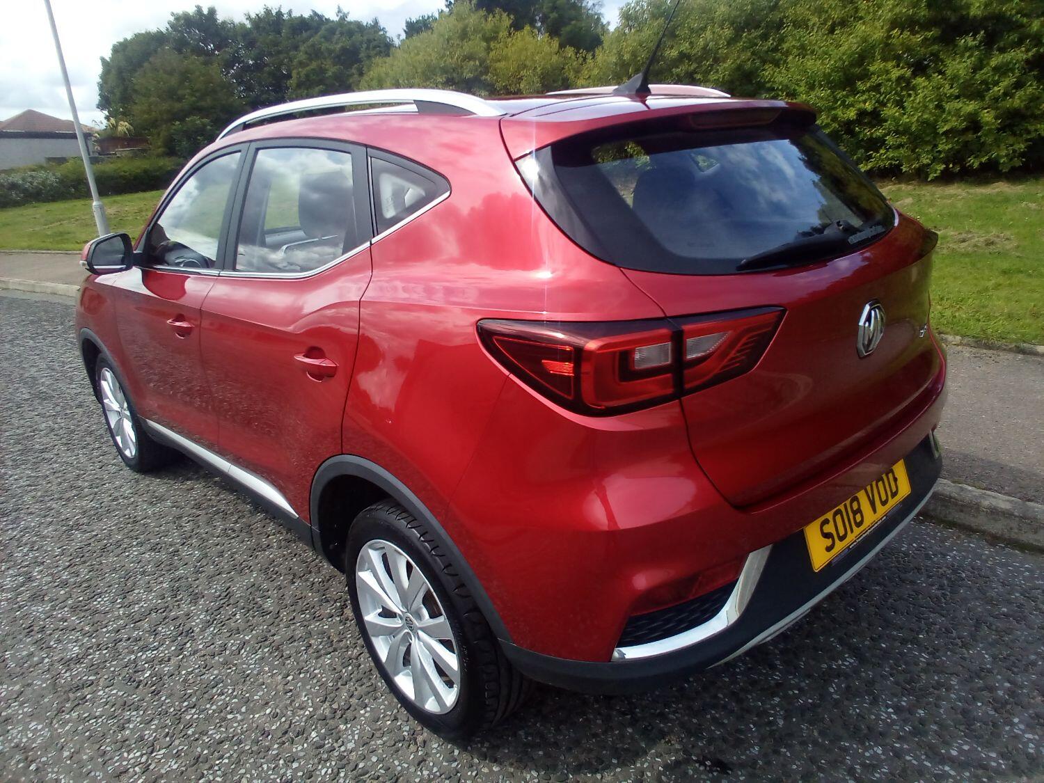 MG ZS