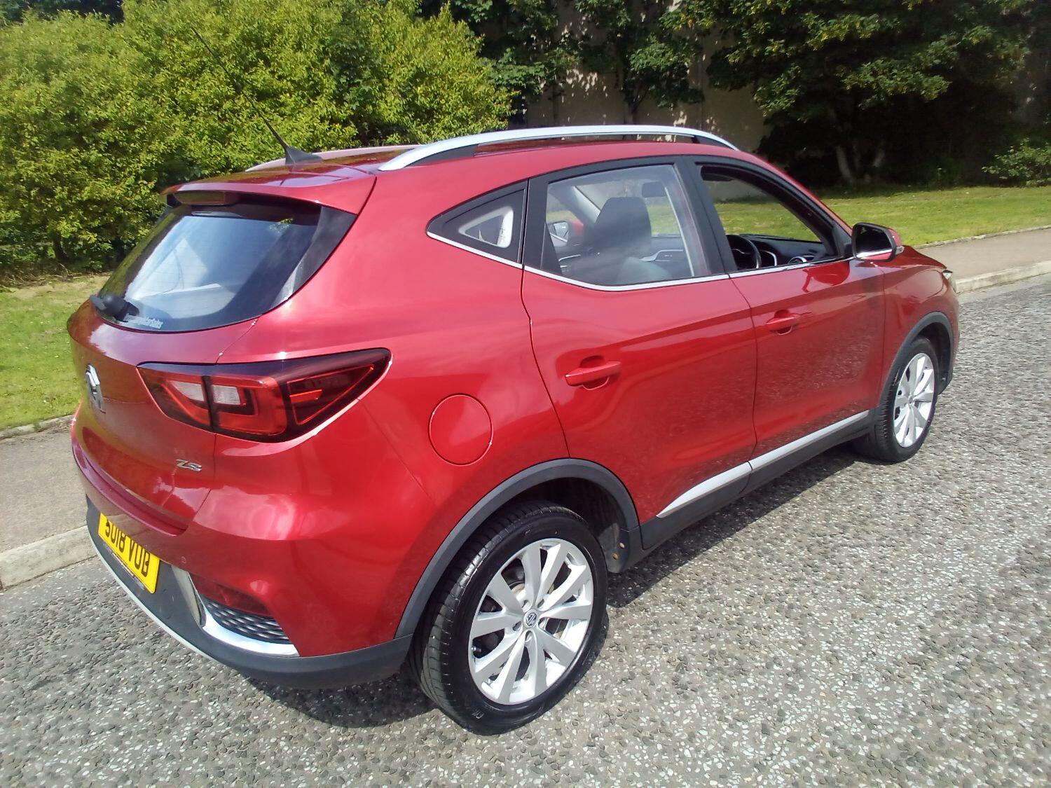 MG ZS