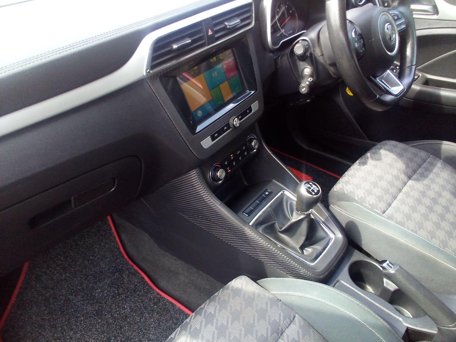 MG ZS