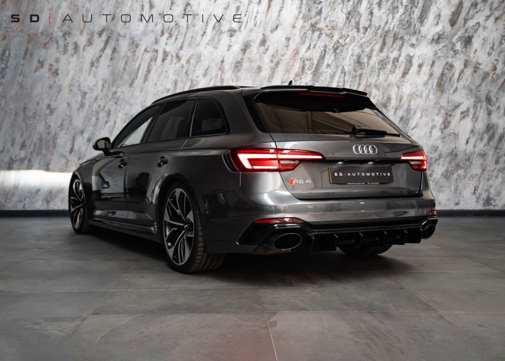 Audi RS4 Avant