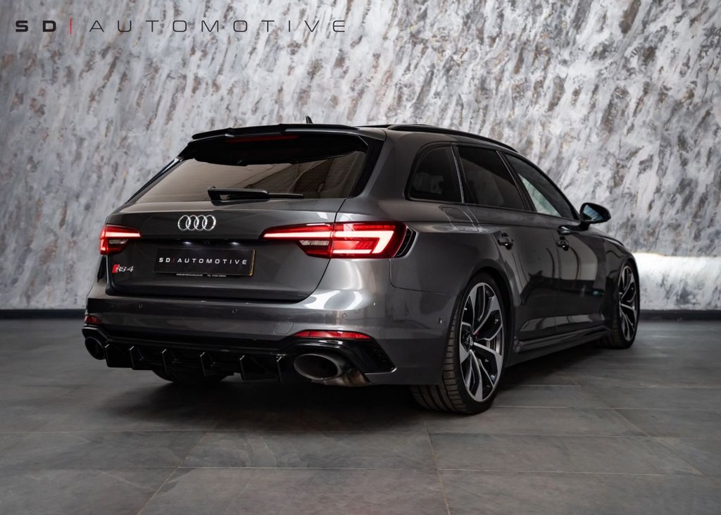 Audi RS4 Avant
