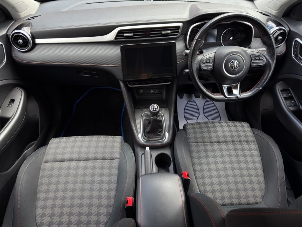 MG ZS