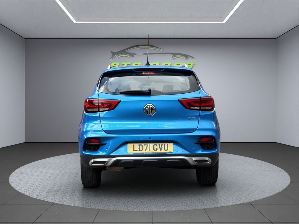 MG ZS