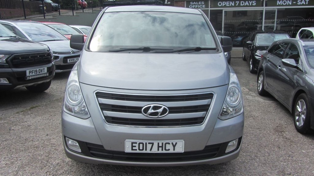 Hyundai i800