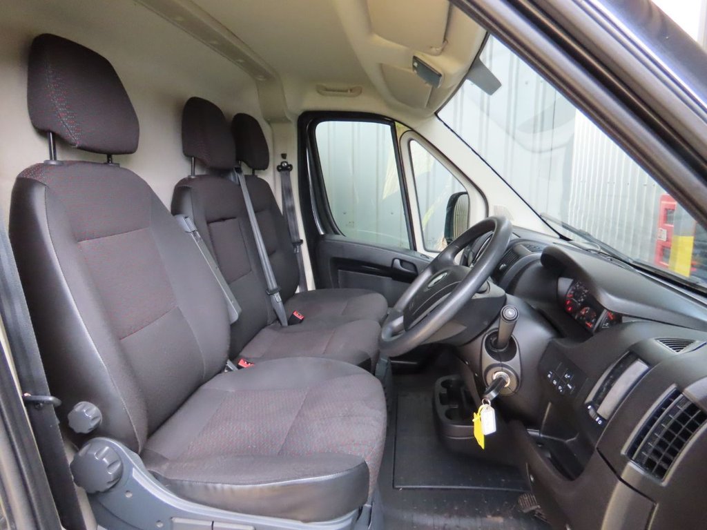Vauxhall Movano