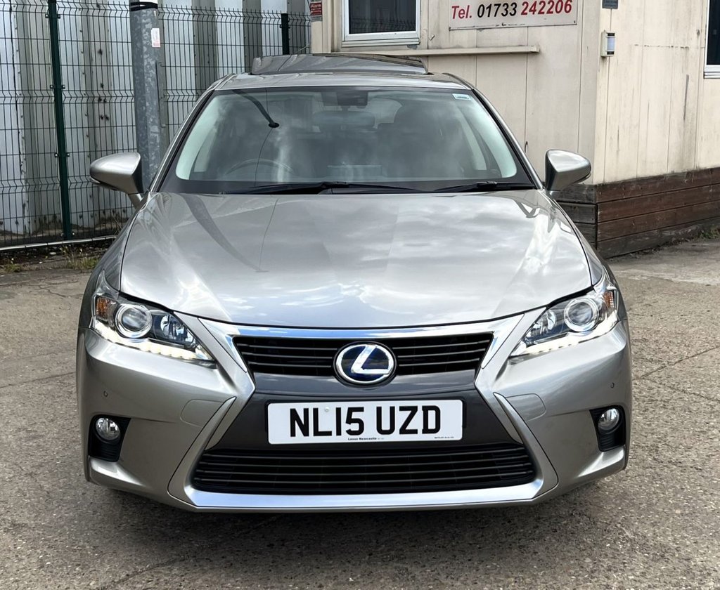 Lexus CT 200h