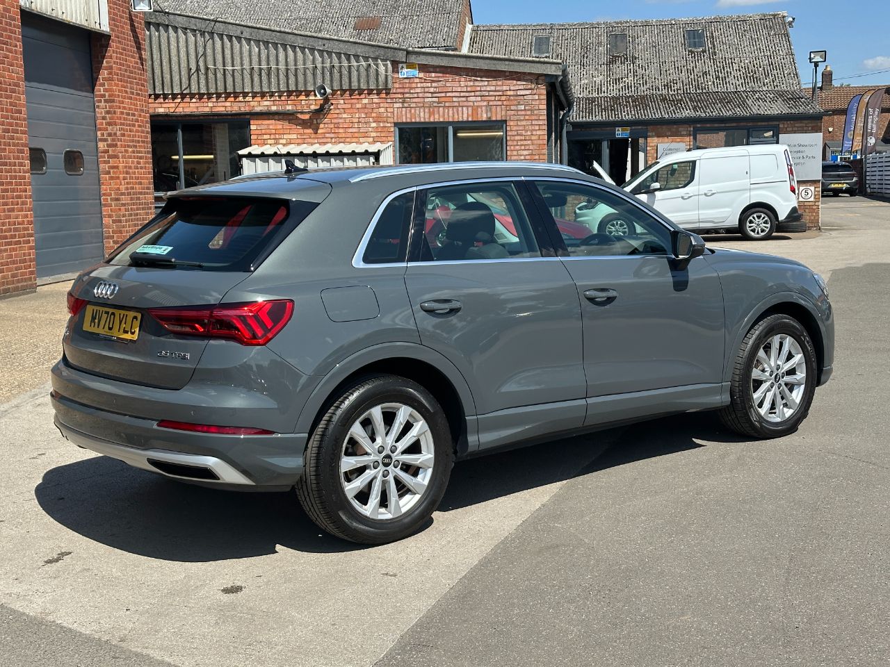 Audi Q3