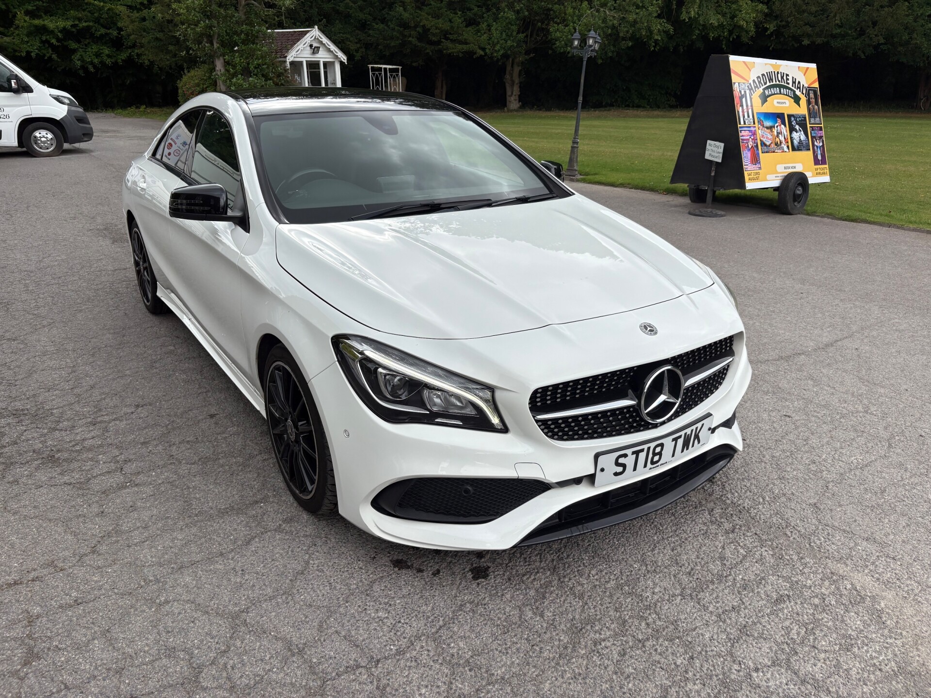 Mercedes Benz CLA
