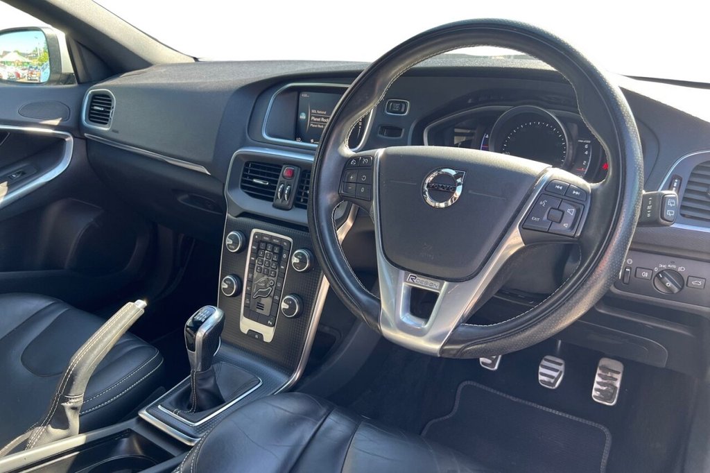 Volvo V40