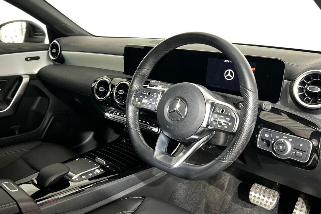 Mercedes Benz CLA
