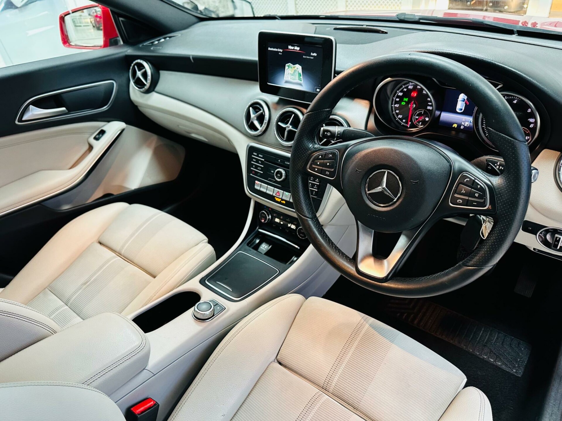 Mercedes Benz CLA