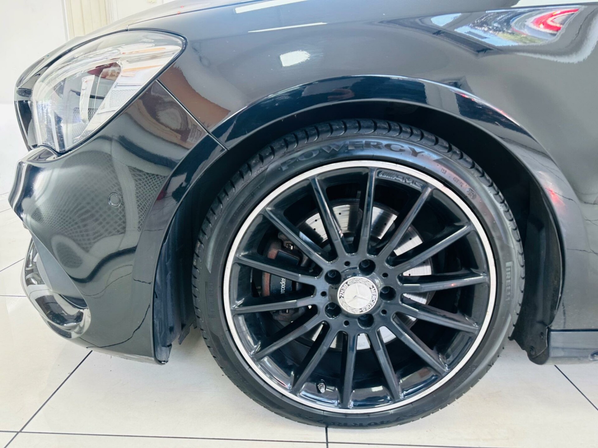 Mercedes Benz CLA