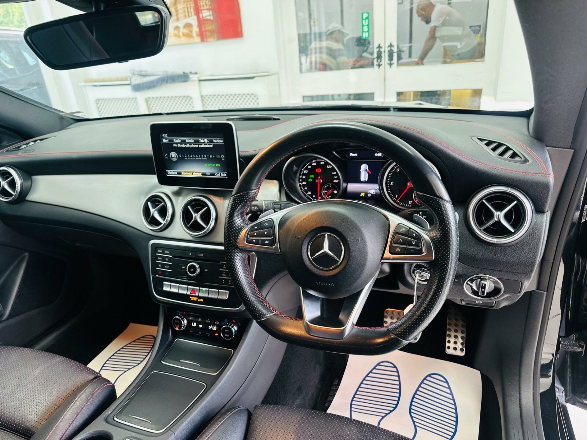 Mercedes Benz CLA