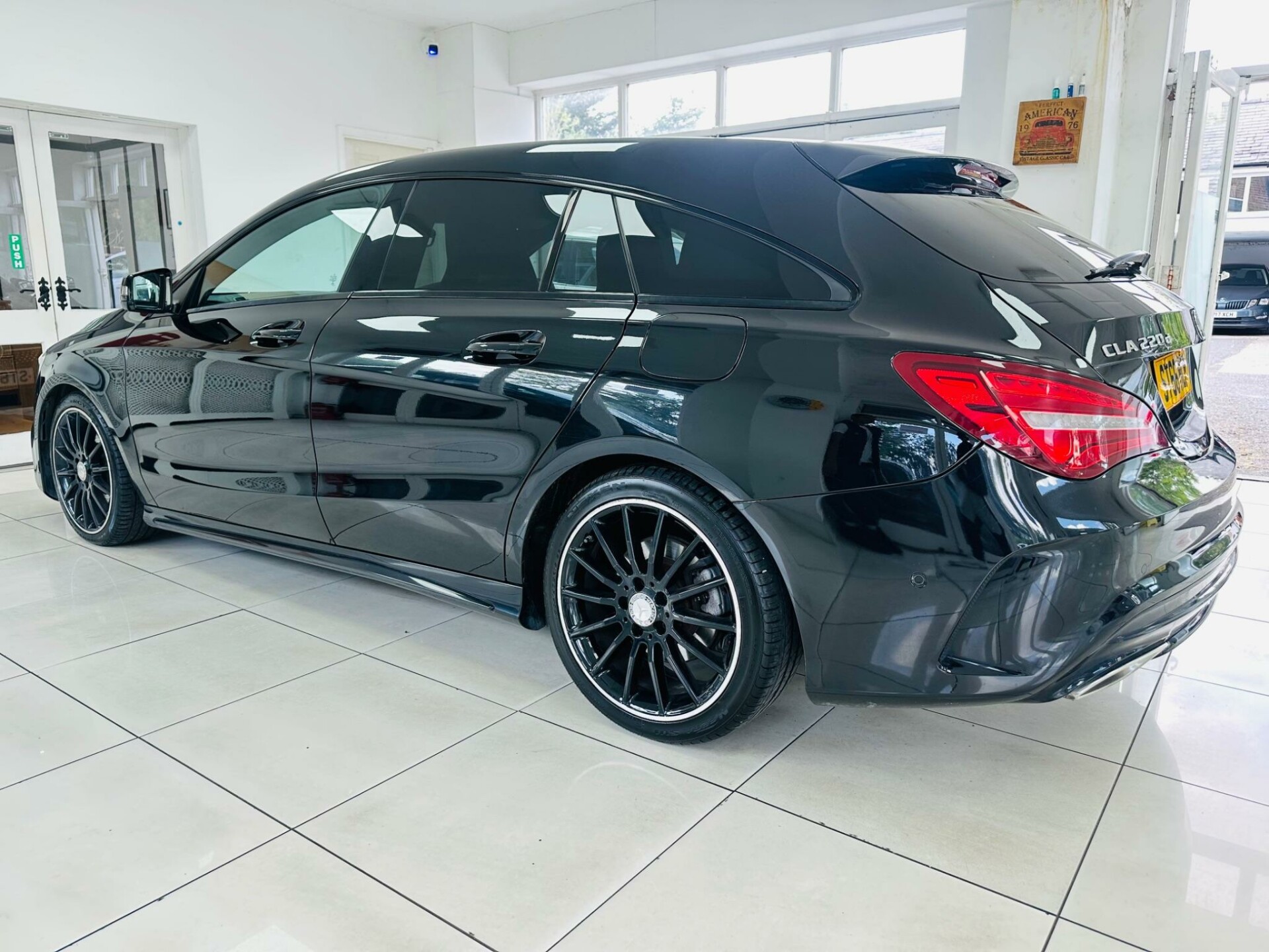 Mercedes Benz CLA