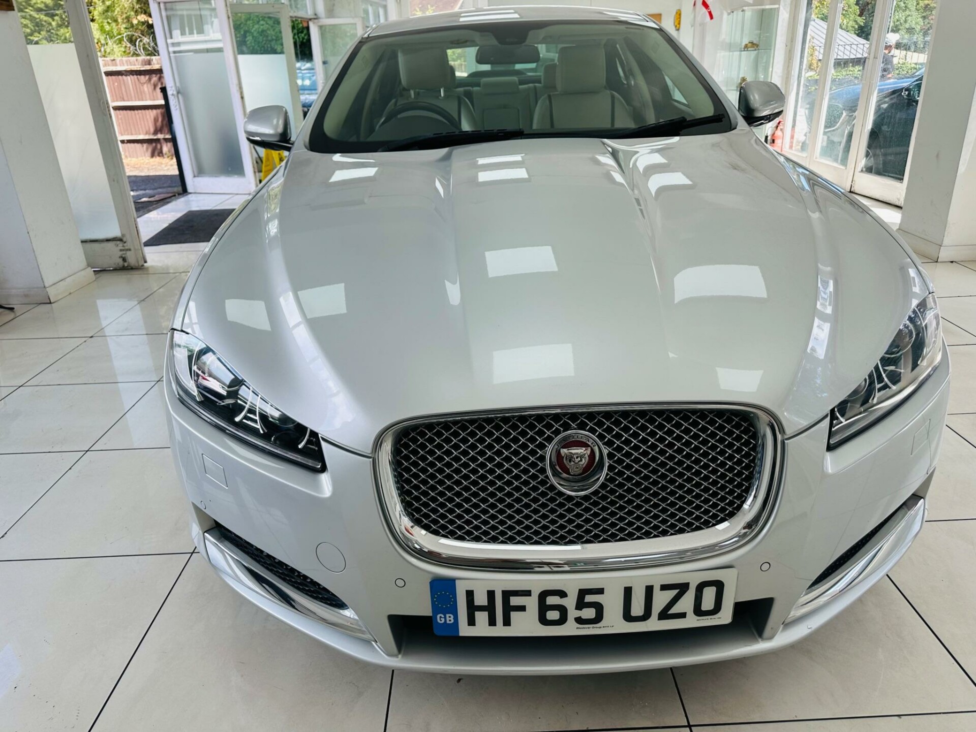 Jaguar XF
