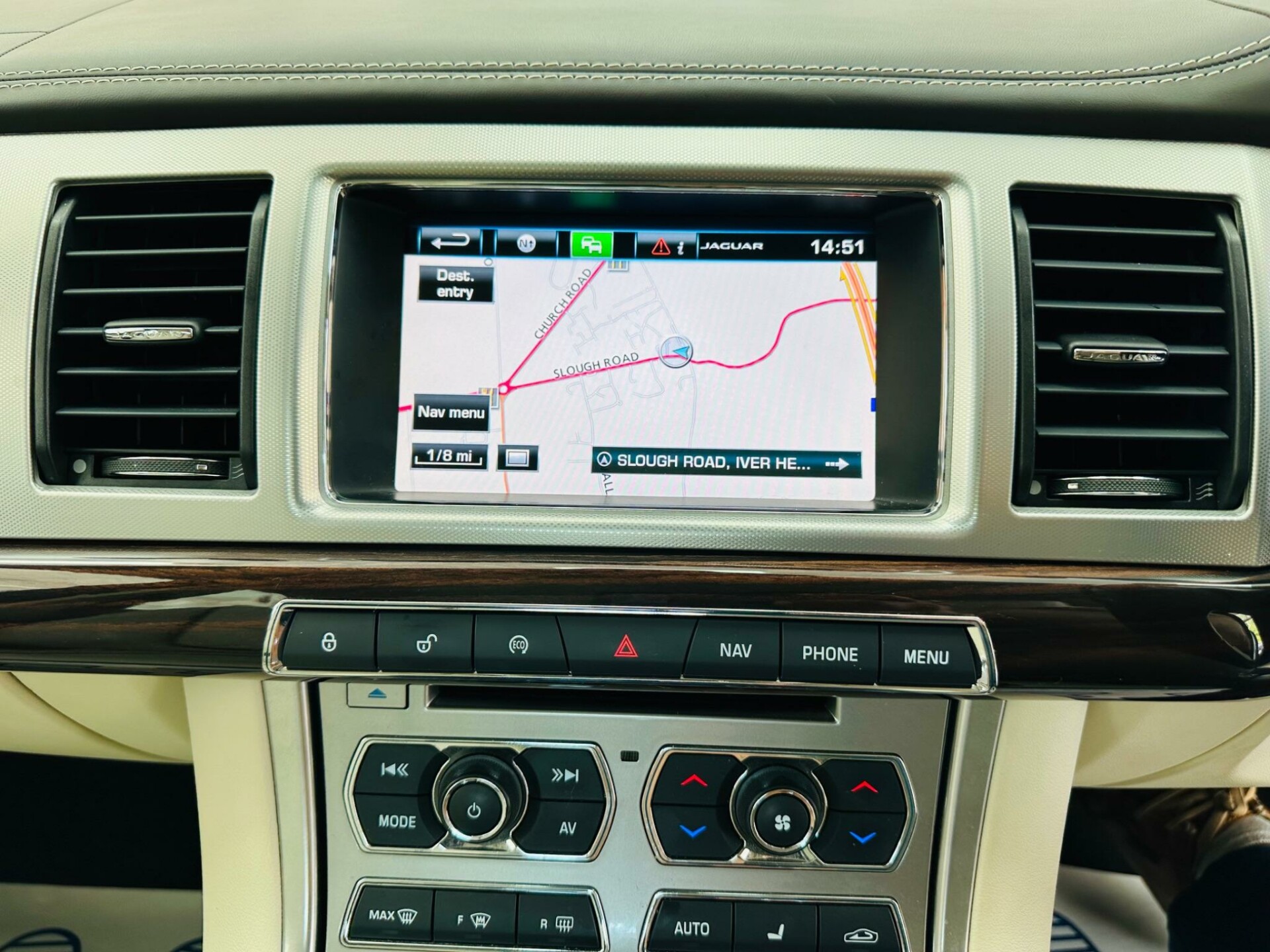 Jaguar XF